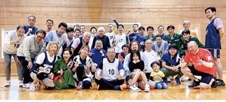 横浜平沼マスターズ創部25周年および澁谷正道さん(72期)に関する記事がタウンニュースに掲載されました